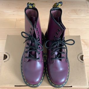 Dr. Martens 1460 in Smooth Purple